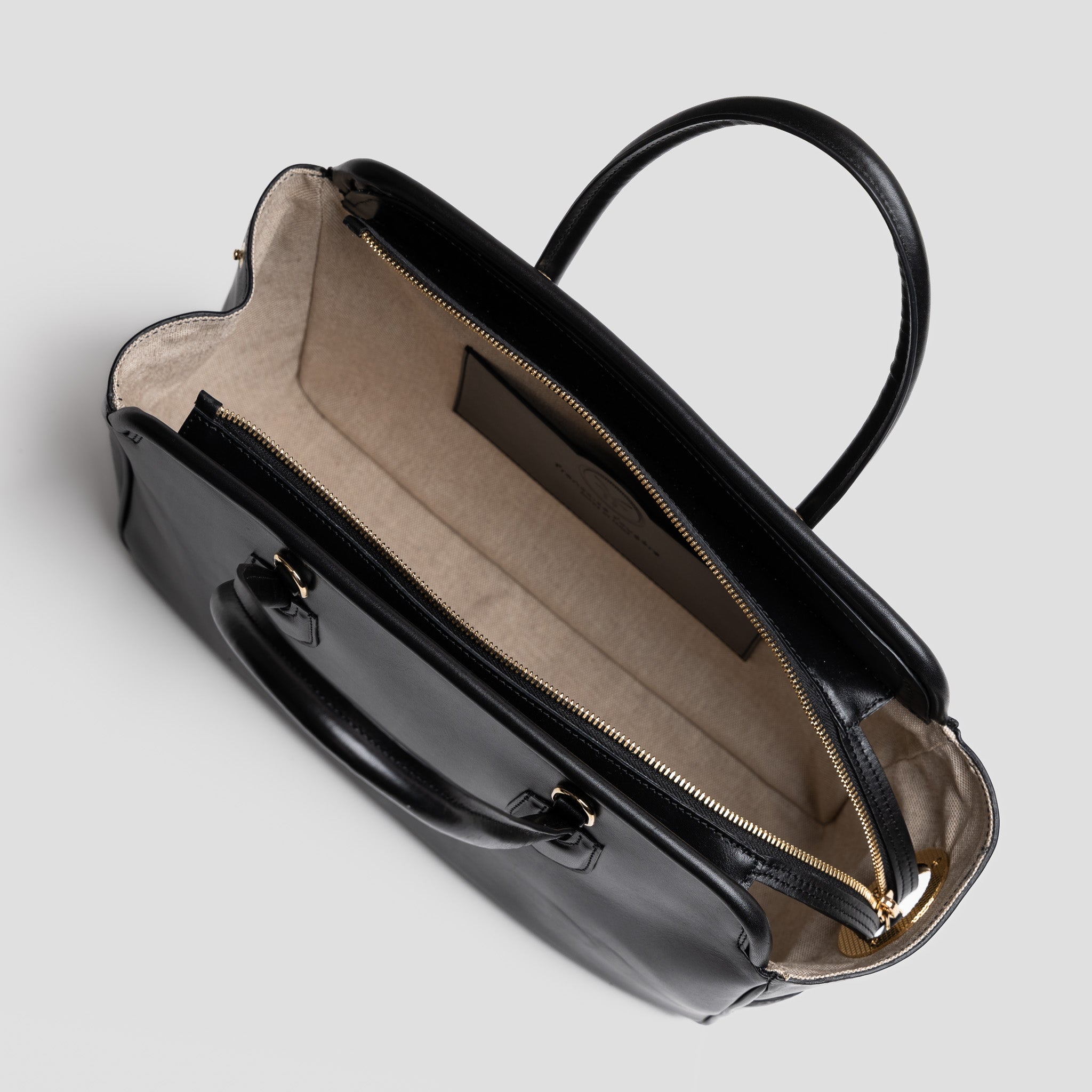 Mercure 24H | cuir lisse noir